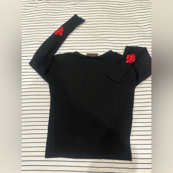 Voodoo Vixen Black Tiki Cardigan with Red Floral Embroidery - Picture 12 of 16